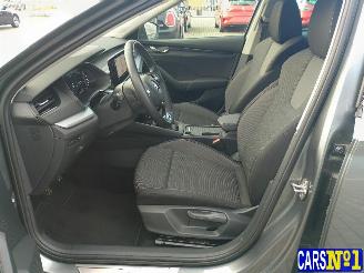 Skoda Octavia  picture 16