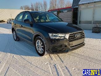 Audi Q3  picture 3