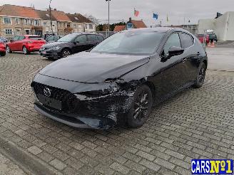 uszkodzony samochody osobowe Mazda 3  2022/5