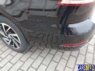 Volkswagen Golf  picture 12