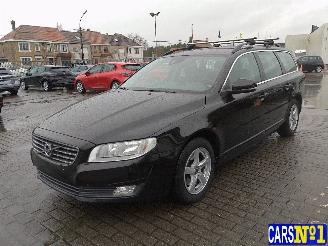 Damaged car Volvo V-70  2016/3