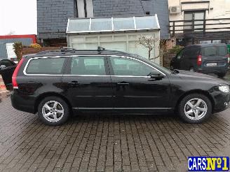 Volvo V-70  picture 8