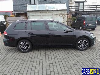 Volkswagen Golf  picture 8