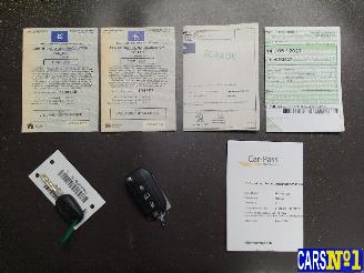 Peugeot 208  picture 19