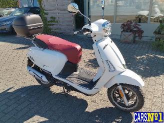 dommages scooters Kymco  LIKE50 2024/11