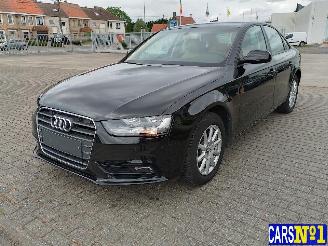 Schadeauto Audi A4  2015/6