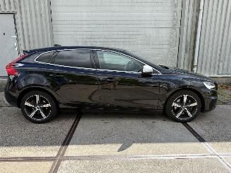 Volvo V-40 1.5 T3 Polar+ Sport picture 2