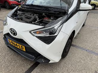Toyota Aygo 1.0 VVT-i x-play Automaat picture 17