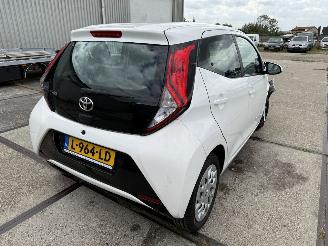 Toyota Aygo 1.0 VVT-i x-play Automaat picture 6