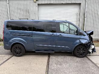 Ford Tourneo Custom 320 2.0 TDCI L2H1 Sport picture 7