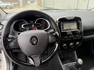 Renault Clio 0.9 TCe Night & Day picture 11