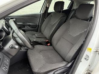 Renault Clio 0.9 TCe Night & Day picture 15