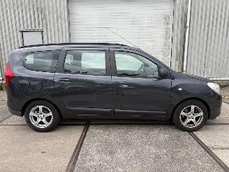 Dacia Lodgy 1.2 TCe Robust 7 persoons picture 2