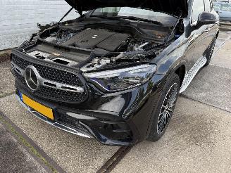 Mercedes GLC 300e 4MATIC AMG Line picture 18