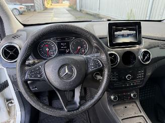Mercedes B-klasse 220d Ambition Automaat picture 13
