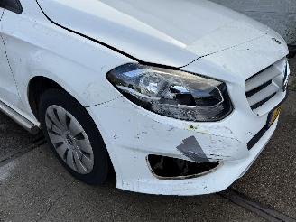 Mercedes B-klasse 220d Ambition Automaat picture 3