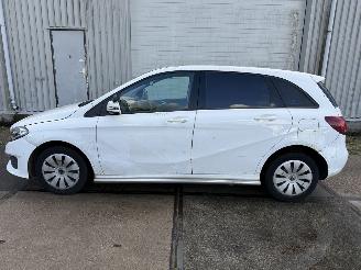 Mercedes B-klasse 220d Ambition Automaat picture 8