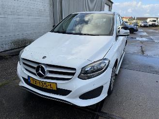 Mercedes B-klasse 220d Ambition Automaat picture 9