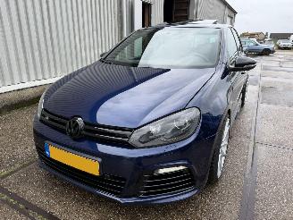 Schadeauto Volkswagen Golf 2.0 R 4-Motion 2010/8