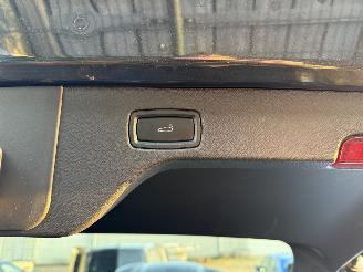 Porsche Macan EV 4 100kWh Pano Bose picture 29