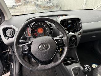 Toyota Aygo 1.0 VVT-i X-Play picture 10