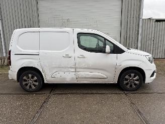 Opel Combo 1.6D L1H1 Innovation 100PK picture 2