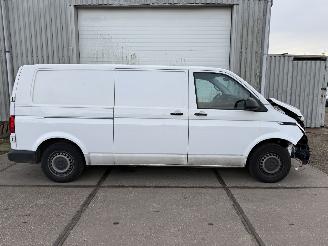 Volkswagen Transporter 2.0 TDI DSG 150PK L2H1 Navi picture 6