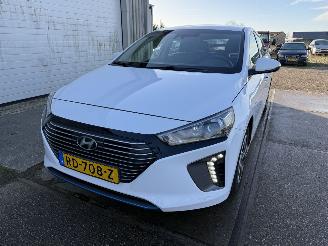 Hyundai Ioniq 1.6 GDi i-Motion picture 11
