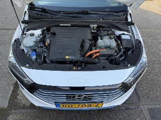 Hyundai Ioniq 1.6 GDi i-Motion picture 13