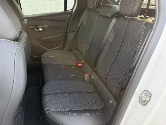 Peugeot e-208 EV GT Avant 51 kWh picture 21