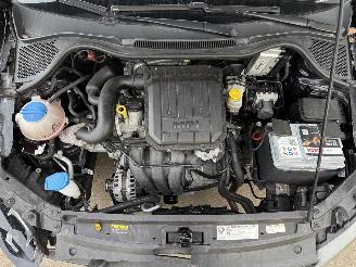 Volkswagen Polo 1.0 Comfortline picture 10