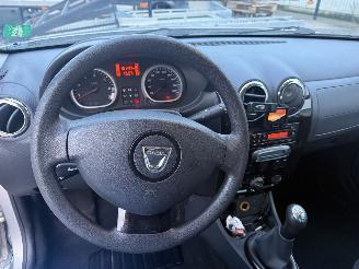 Dacia Duster 1.6 Lauréate 2wd picture 18