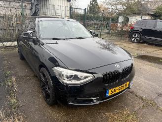 BMW 1-serie 116i Sport picture 7
