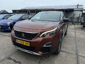 Unfallwagen Peugeot 3008 1.2 PureTech  Blue Lease Premium 2019/10