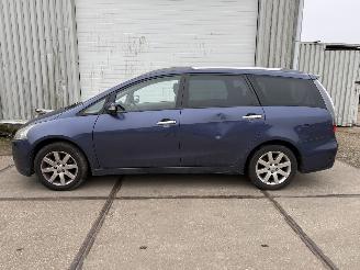 Mitsubishi Grandis 2.4-16V InSport 7-Persoons picture 2