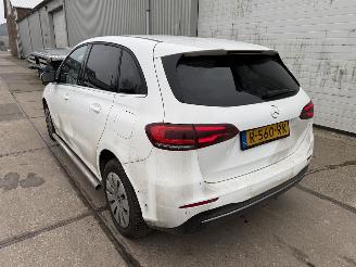 Mercedes B-klasse 200d Automaat picture 5