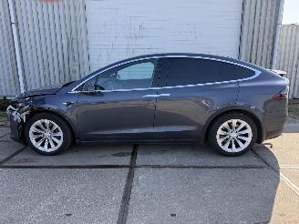 Tesla Model X 75D 7-Seats picture 7
