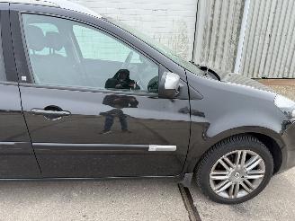 Renault Clio 1.2-16V Night & Day picture 6