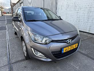 Schadeauto Hyundai I-20 1.2i First Edition Airco 2012/10