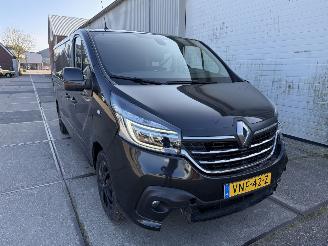 Schade bestelwagen Renault Trafic 2.0 dCi T29 L2H1 DC Luxe 2021/11