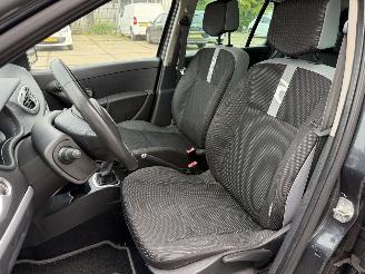 Renault Clio 1.2 TCE Business picture 16