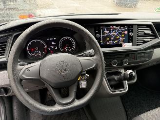 Volkswagen Transporter 2.0 TDI L2H1 28 110PK Navigatie Trekhaak picture 18