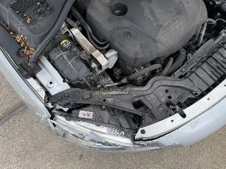 Volvo S-60 2.0 D2 picture 14