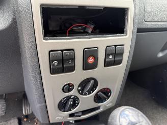 Dacia Logan MCV 1.4 Ambiance Airco picture 16
