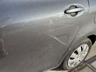 Toyota Yaris 1.3 VVTi Sol Automaat picture 7