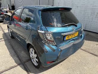 Toyota Yaris 1.5 Full Hybrid Dynamic picture 3