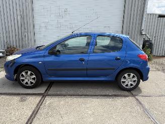 Peugeot 206+ 1.1 XR picture 2