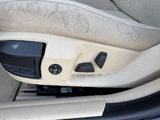 BMW 5-serie 528i Touring picture 23