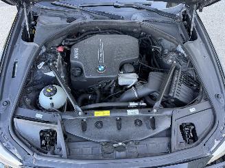 BMW 5-serie 528i Touring picture 11