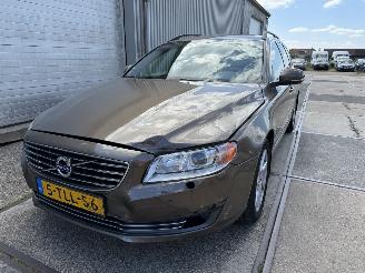 skadebil auto Volvo V-70 Volvo V70 1.6 T4 Nordic+ 2014/5